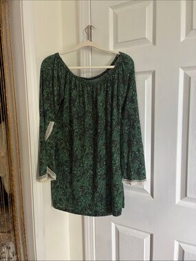 WinWin Green Paisley Lace-Trim Sleeve Tunic